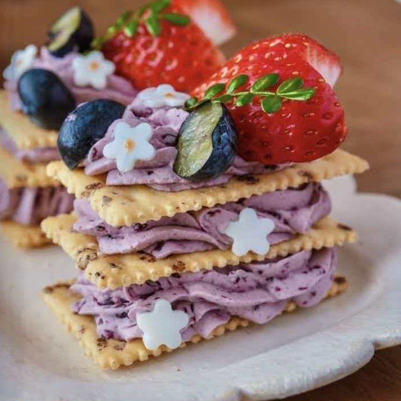 Galletas de refresco de jamón con trufa negra Galletas de refresco de jamón con trufa negra